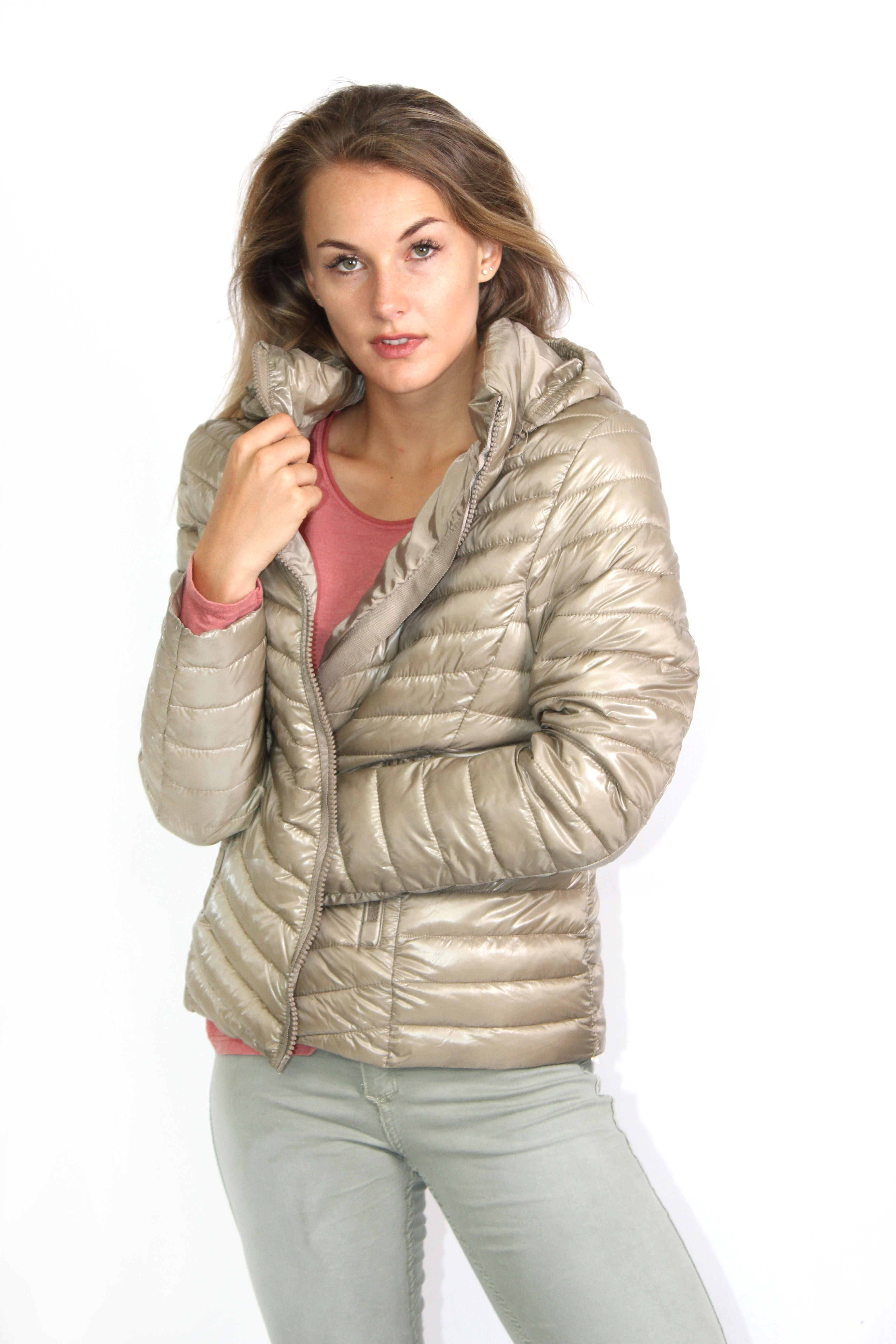 MADE IN ITALY BEIGE PUFFER JACKET | Rosella - Style inspired by elegance