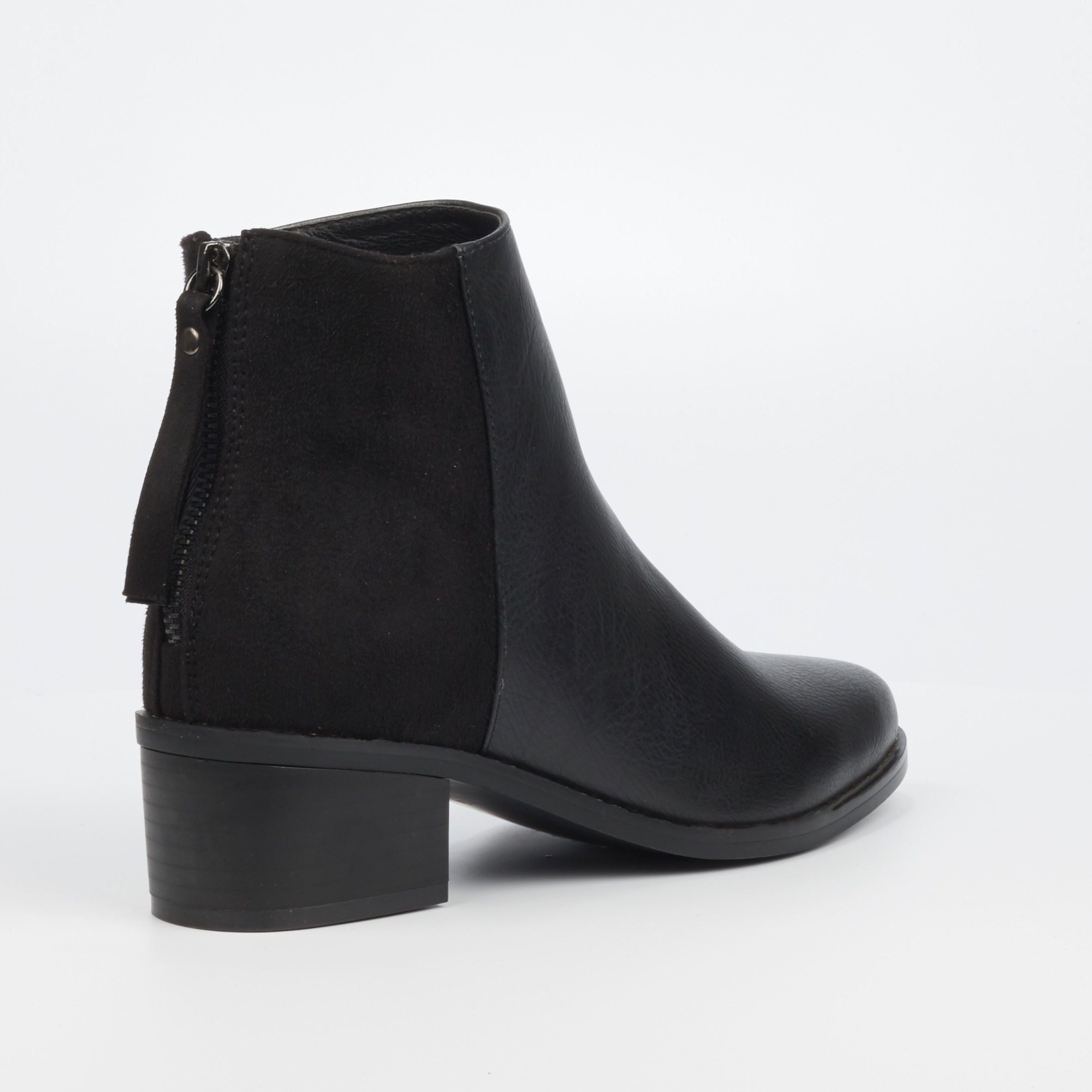 black boots dune