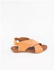 BUENO TAN FLAT CROSS OVER SANDAL 