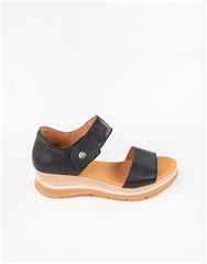 PAULA URBAN BLACK LOW WEDGE