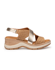 PAULA URBAN CAMEL PLATINO CURVED WEDGE